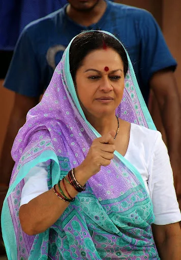 Zarina Wahab Hot Sexy Bikini Stills