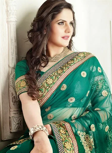 Zarine-Khan-Hot-Bikini-Wallpapers