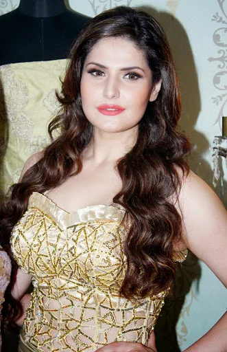 Zarine-Khan-Hot-Movie-Images