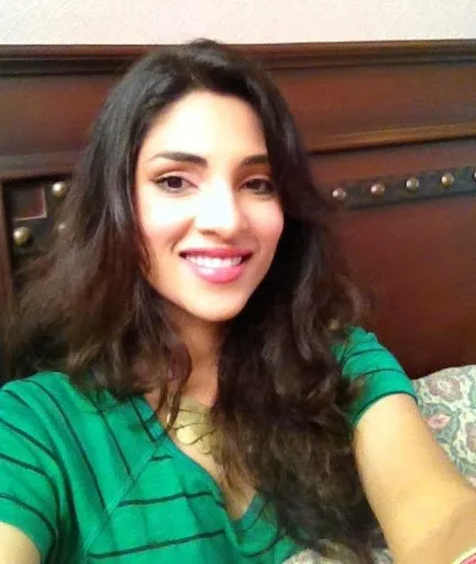 Zhalay Sarhadi Hot Sexy Bikini Photos
