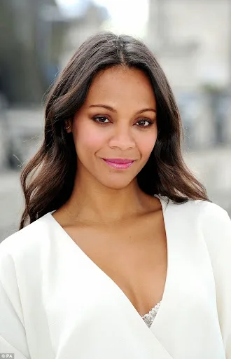 Zoe Saldana Hot Sexy Bikini Pic